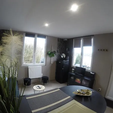 Le Refuge Du Holiday home *